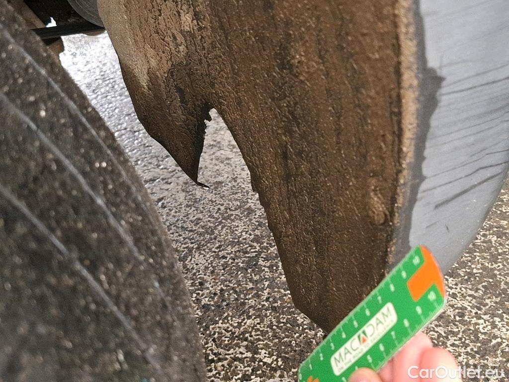  Renault  Master RENAULT  VU 4p Fourgon CA CF F3500 L2H2 dCi 100 #33