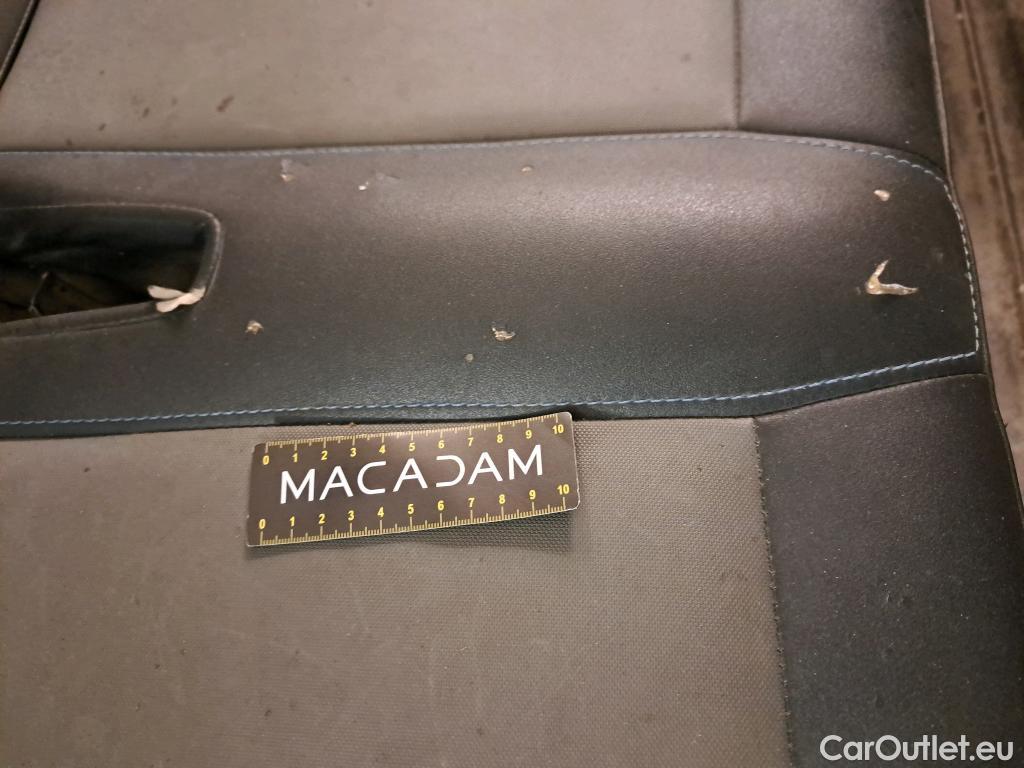  Renault  Master RENAULT  VU 4p Fourgon FG-CF TRAC 3500 L2H2 Energy dCi 125 #42