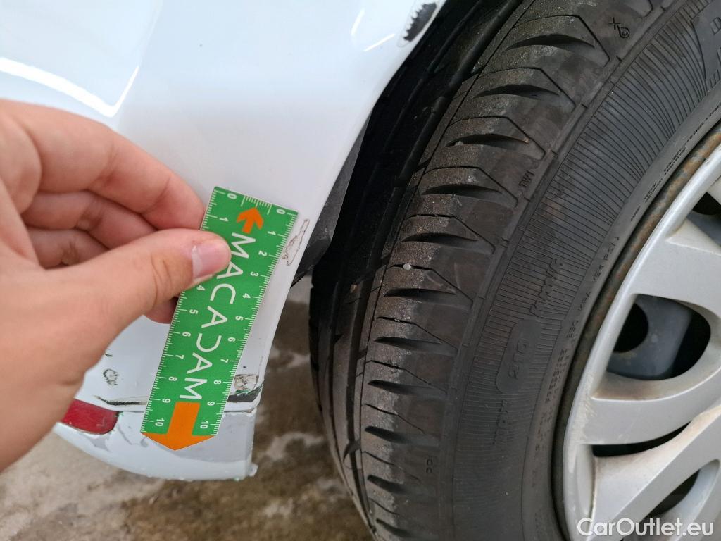  Renault  Clio  IV Air MediaNav 1.5 dCi 75CV BVM5 E6 #21