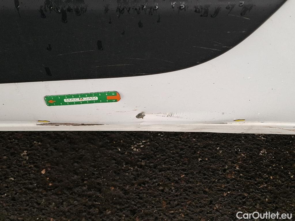  Renault  Master RENAULT  VU 4p Fourgon CA CF F3500 L2H2 dCi 100 #11