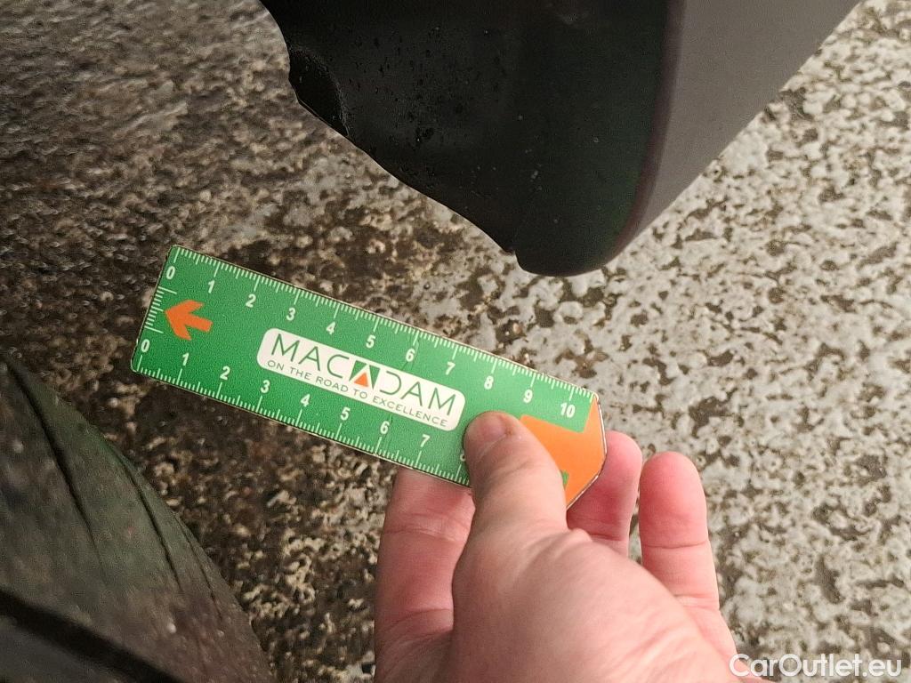  Renault  Kangoo RENAULT  Express / 2013 / 4P / Fourgonnette Extra R-Link dCi 75 #18