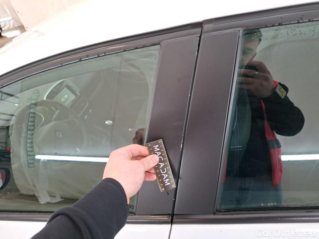  Renault  Clio  IV Air MediaNav 1.5 dCi 75CV BVM5 E6 #36