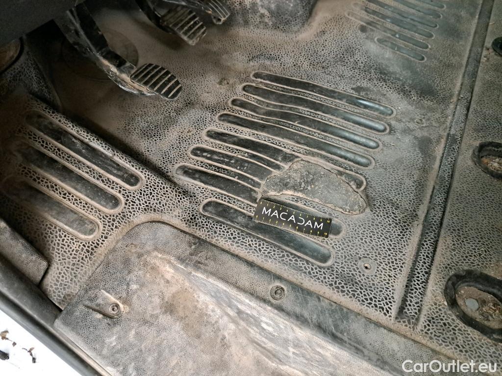  Renault  Master RENAULT  VU 4p Fourgon FG-CF TRAC 3500 L2H2 Energy dCi 125 #46