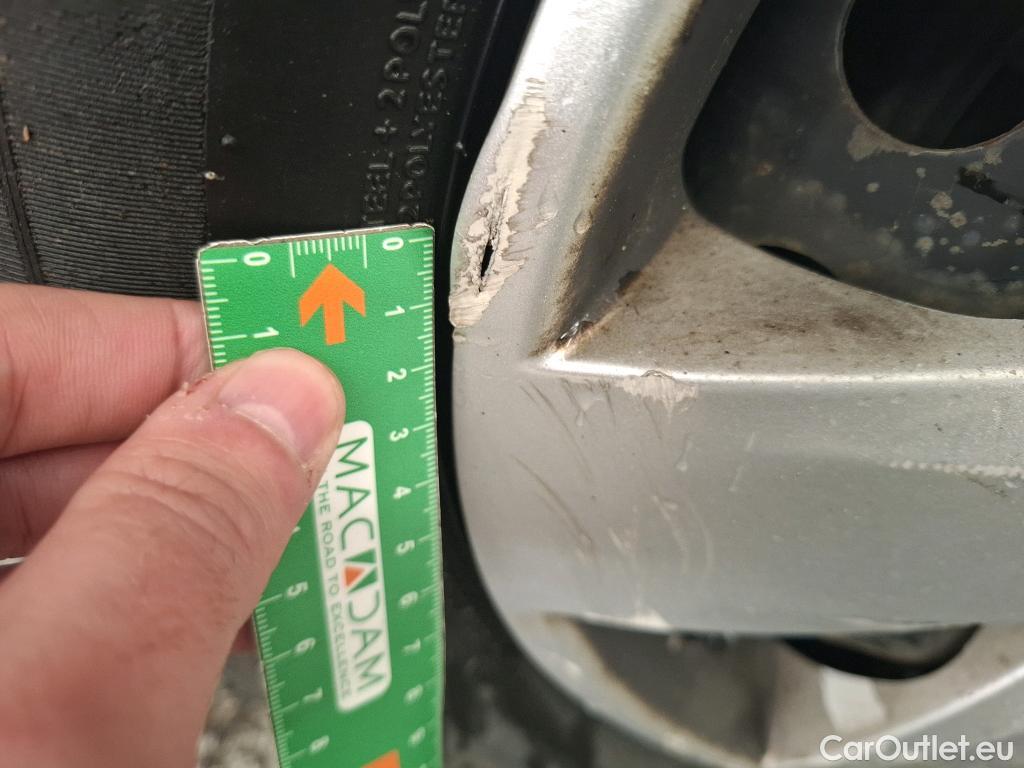  Renault  Kangoo RENAULT  Express / 2013 / 4P / Fourgonnette Extra R-Link dCi 75 #41