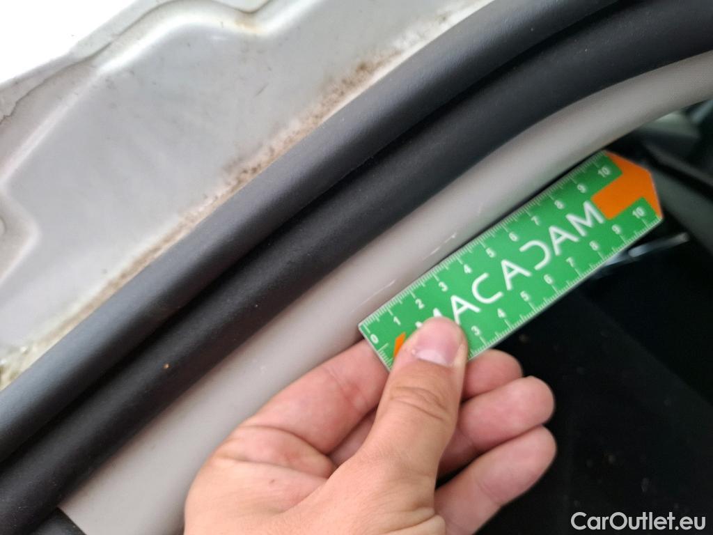  Renault  Clio  IV Air MediaNav 1.5 dCi 75CV BVM5 E6 #34