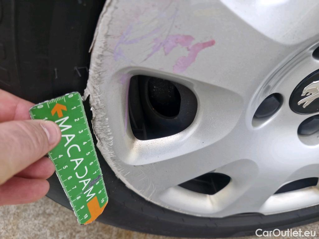  Peugeot  Partner  L1 Premium Pack 1.6 HDi 100CV BVM5 E6 #15