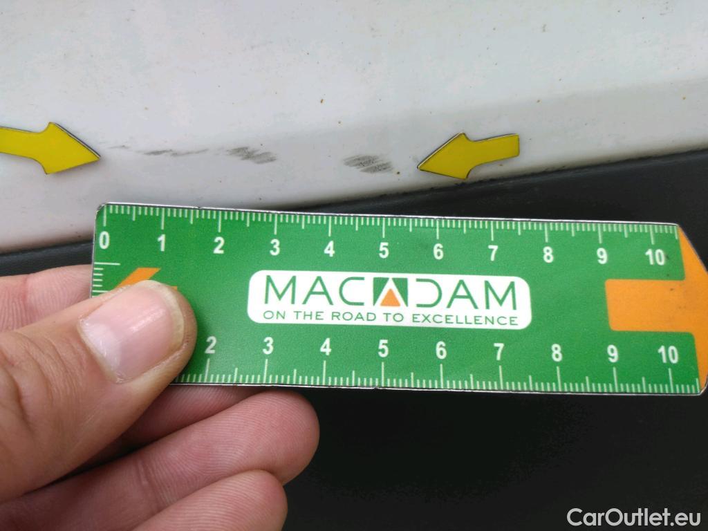  Renault  Trafic RENAULT  / 2019 / 4P / Fourgon tole NV FG GCF L2H2 1200 Energy dCi 145 #14