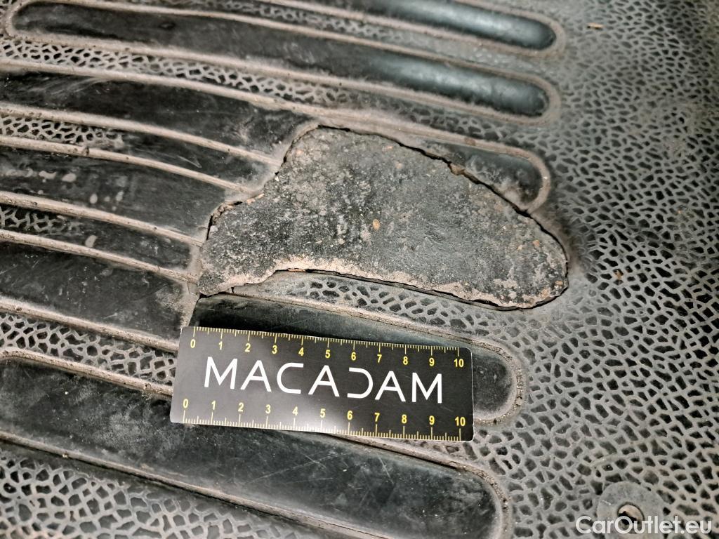  Renault  Master RENAULT  VU 4p Fourgon FG-CF TRAC 3500 L2H2 Energy dCi 125 #47