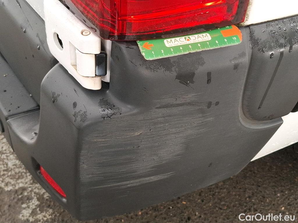  Renault  Master RENAULT  / 2019 / 4P / Fourgon tôlé CA Tr GCF F3300 L2H2 dCi 135 #47