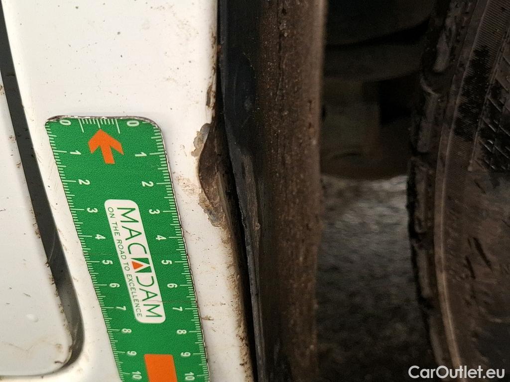  Renault  Master RENAULT  VU 4p Fourgon CA CF F3500 L2H2 dCi 100 #21