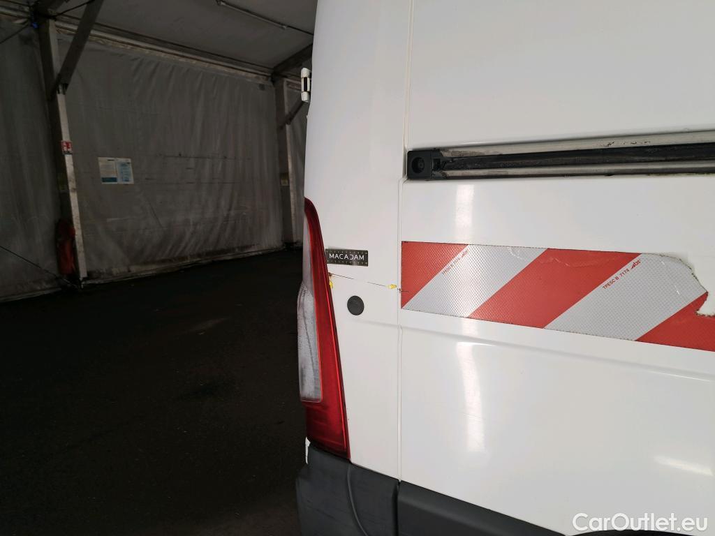  Renault  Master RENAULT  VU 4p Fourgon FG-CF TRAC 3500 L2H2 Energy dCi 125 #44