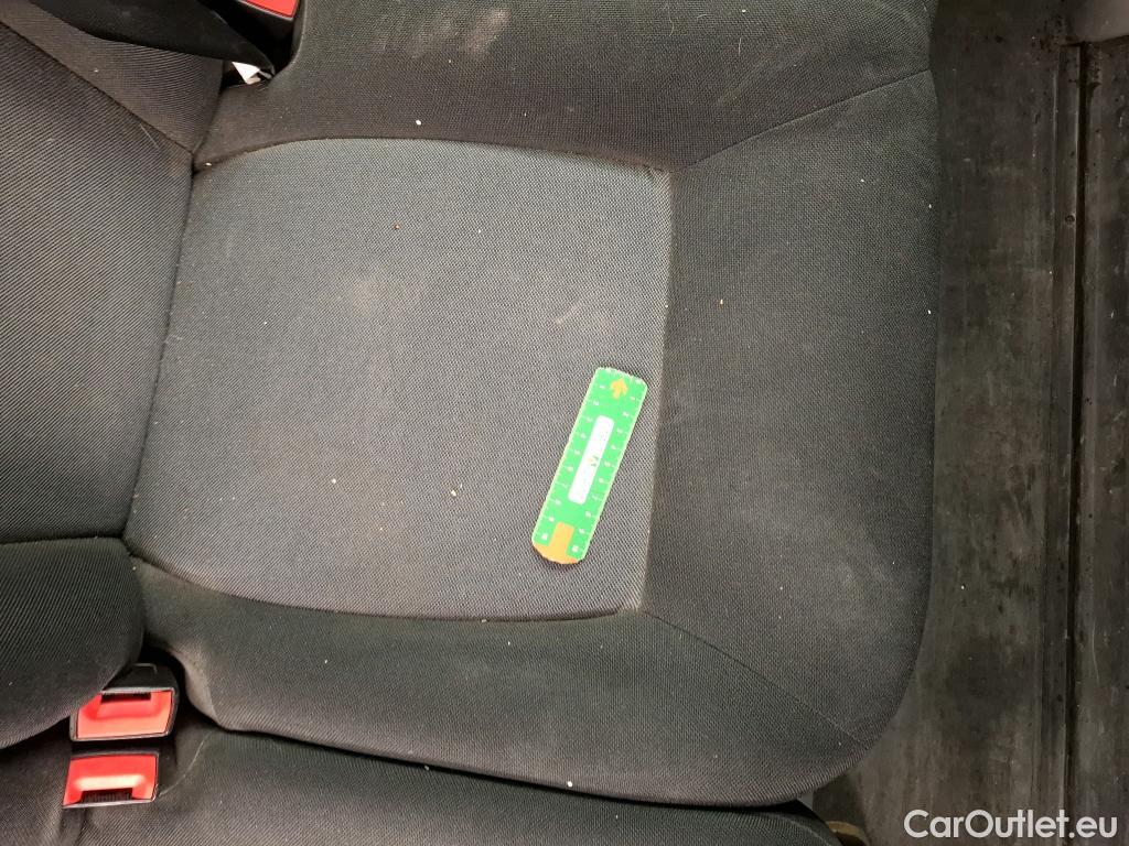  Renault  Master RENAULT  / 2019 / 4P / Fourgon tôlé CA Tr GCF F3300 L2H2 dCi 135 #39