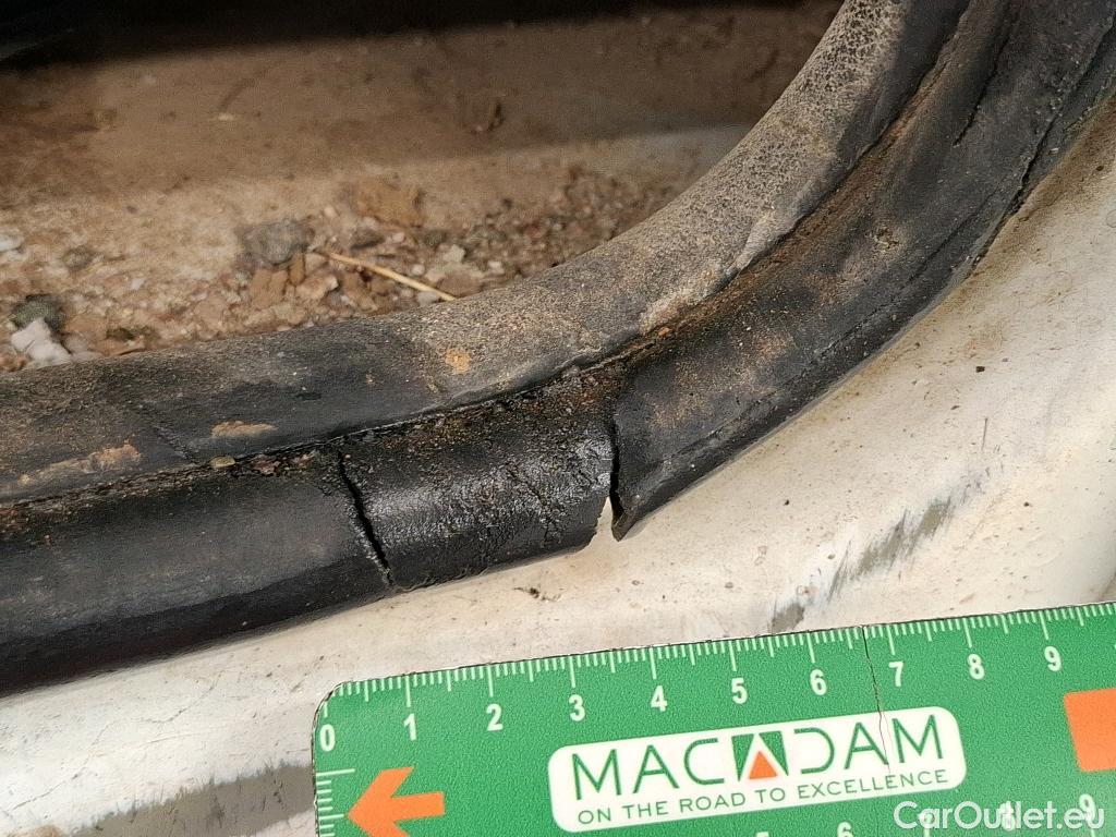  Renault  Master RENAULT  VU 4p Fourgon CA CF F3500 L2H2 dCi 100 #39