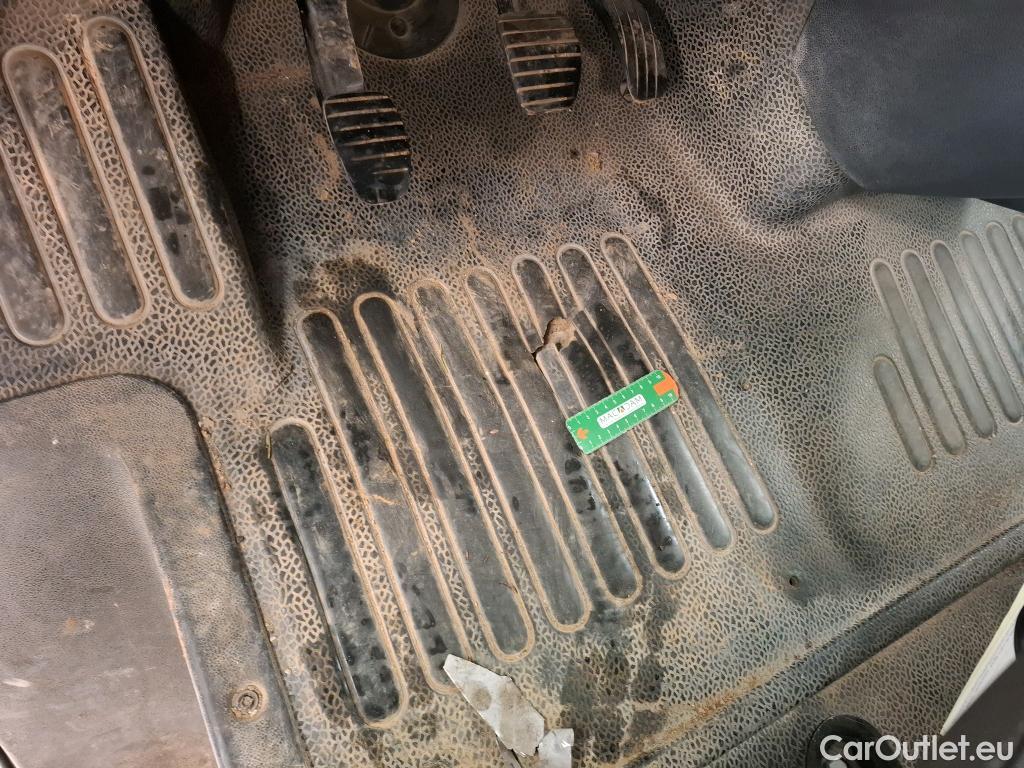  Renault  Master RENAULT  VU 4p Fourgon CA CF F3500 L2H2 dCi 100 #43