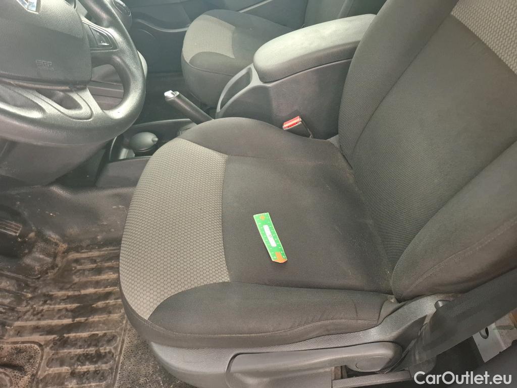  Renault  Kangoo RENAULT  Express / 2013 / 4P / Fourgonnette Extra R-Link dCi 75 #30