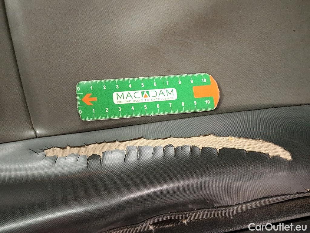  Renault  Master RENAULT  VU 4p Fourgon CA CF F3500 L2H2 dCi 100 #8