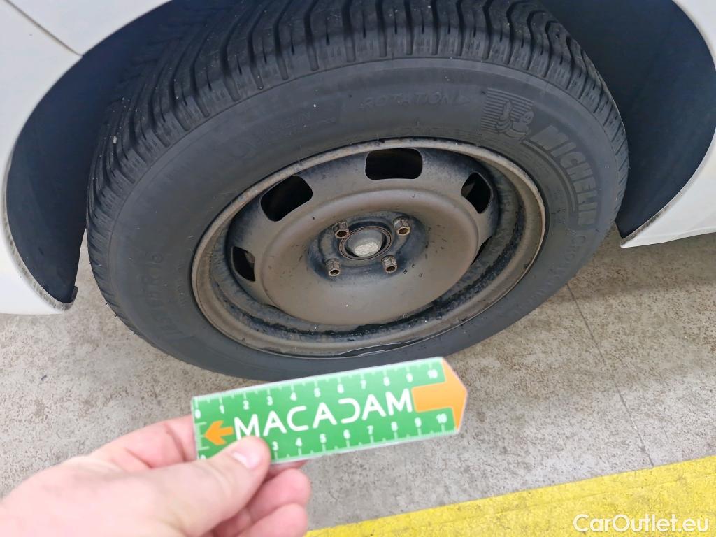  Peugeot  208  Affaire Premium Pack 1.5 HDi 100CV BVM6 E6dT #26