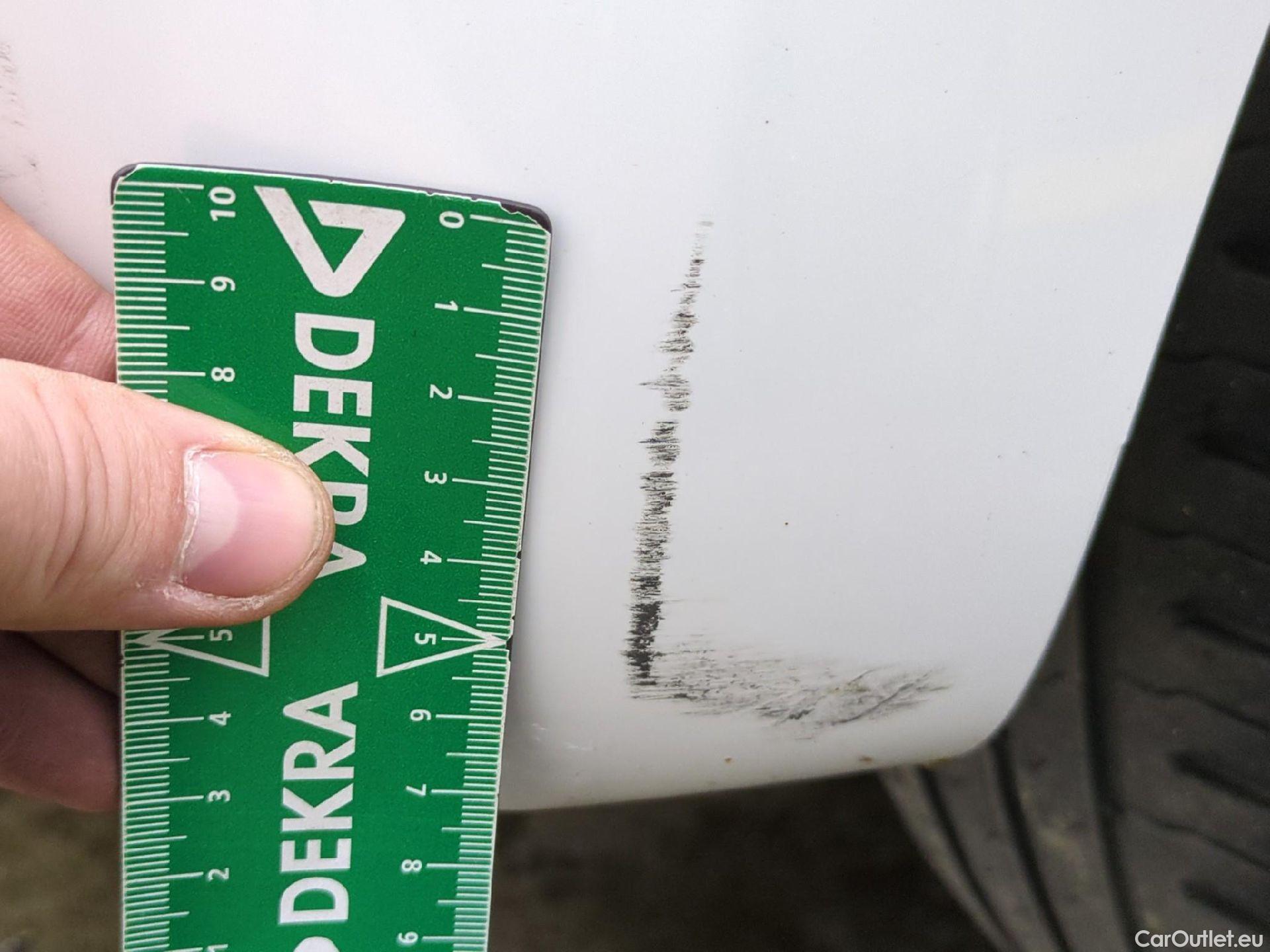  Peugeot  208  Affaire Premium 1.6 HDi 75CV BVM5 E6 #33