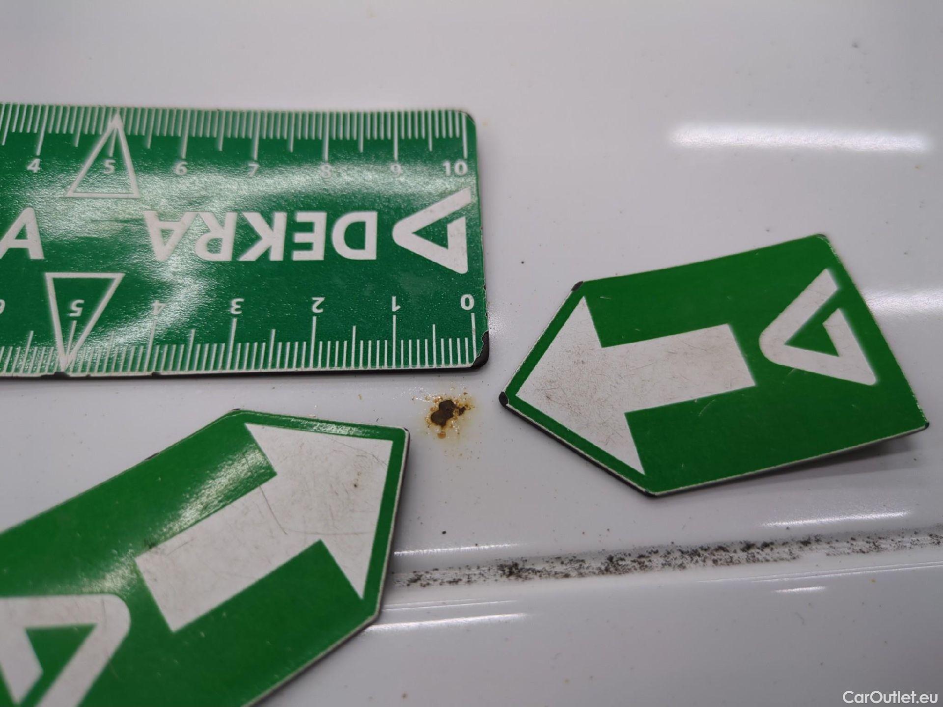  Peugeot  208  Affaire Premium 1.6 HDi 75CV BVM5 E6 #13