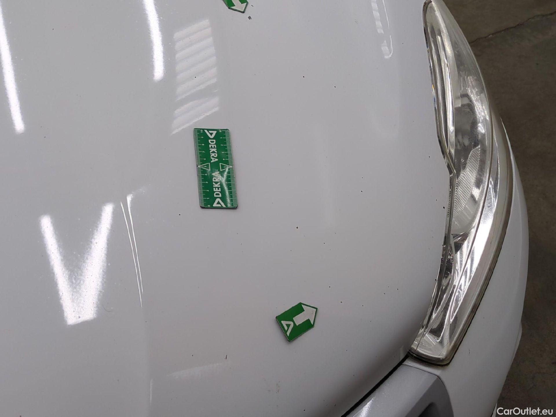  Peugeot  208  Affaire Premium 1.6 HDi 75CV BVM5 E6 #24