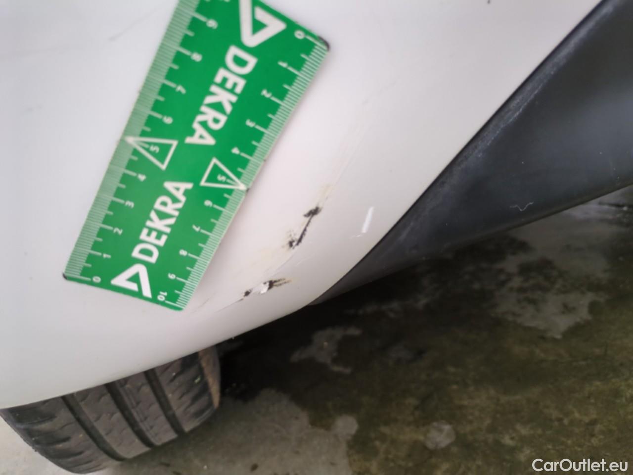  Peugeot  208  Affaire Premium 1.6 HDi 75CV BVM5 E6 #32