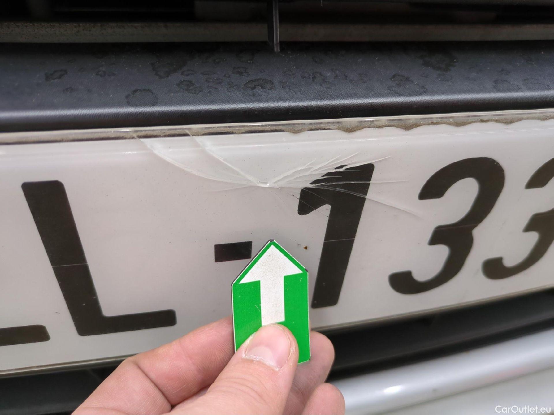  Peugeot  208  Affaire Premium 1.6 HDi 75CV BVM5 E6 #29