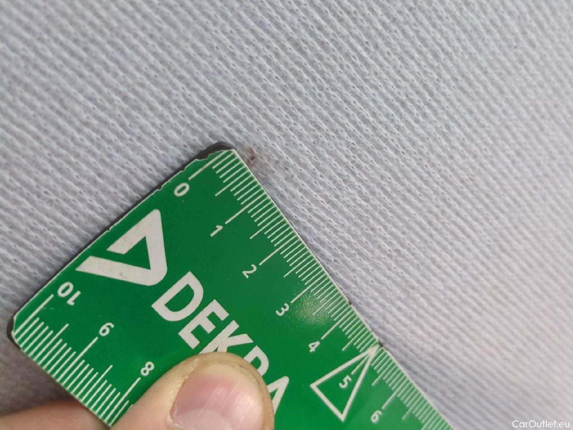  Peugeot  208  Affaire Premium 1.6 HDi 75CV BVM5 E6 #1