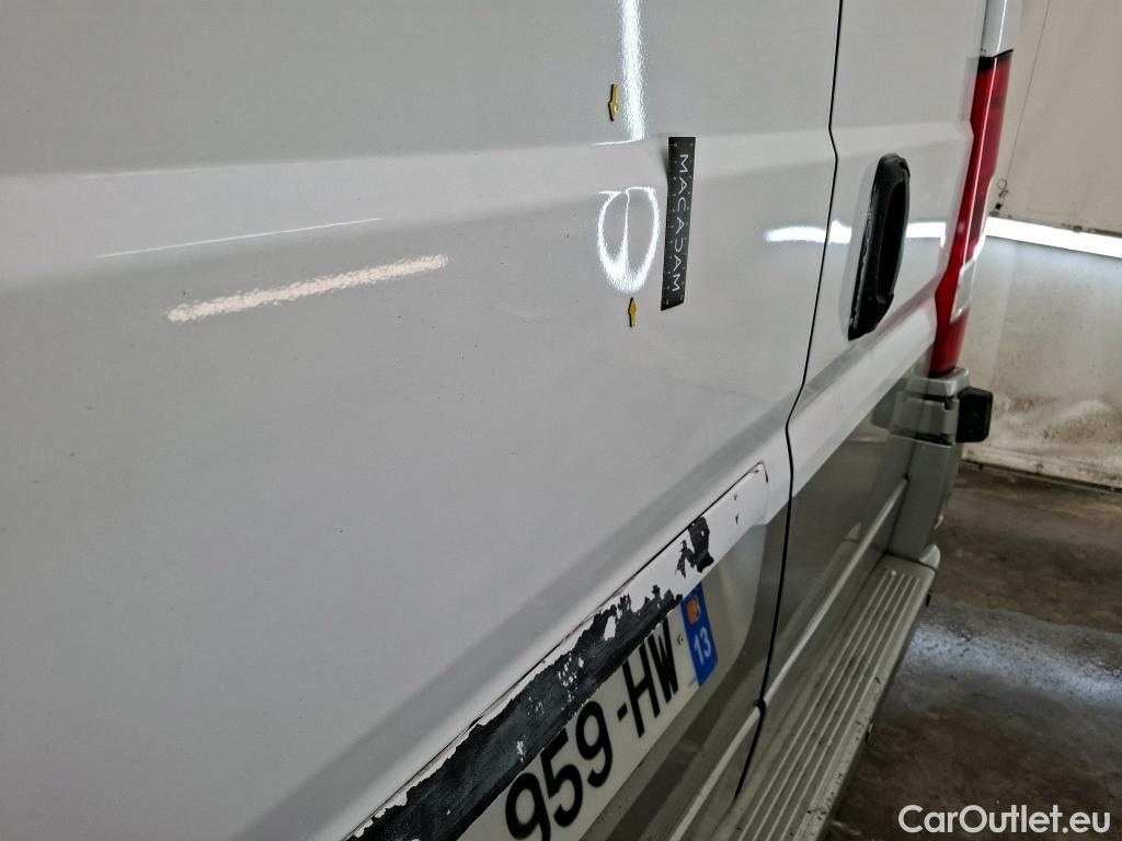 Citroen  Jumper CITROEN  / 2014 / 4P / Fourgon tôlé 35 L3H2 BlueHDi 110 BVM6 Club #26