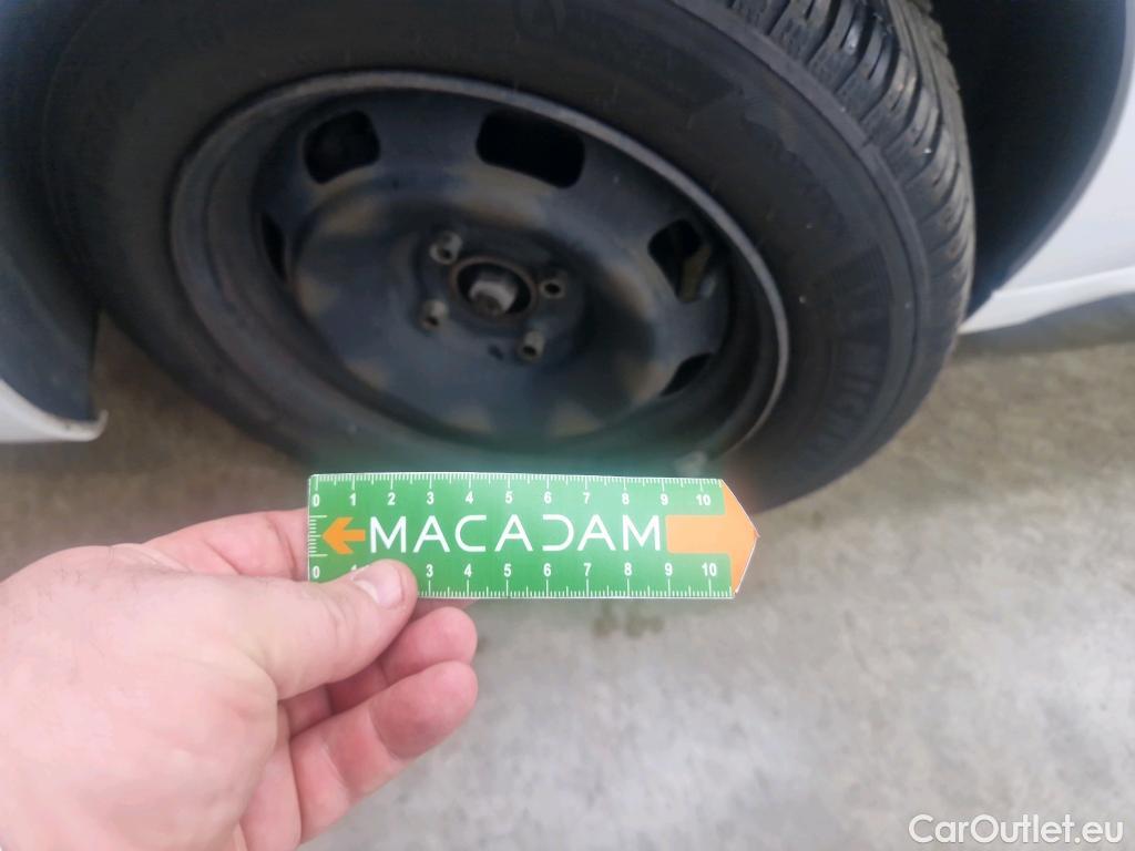  Peugeot  208 PEUGEOT  Affaire / 2015 / 5P / Berline BlueHDi 100 PREMIUM PACK #6