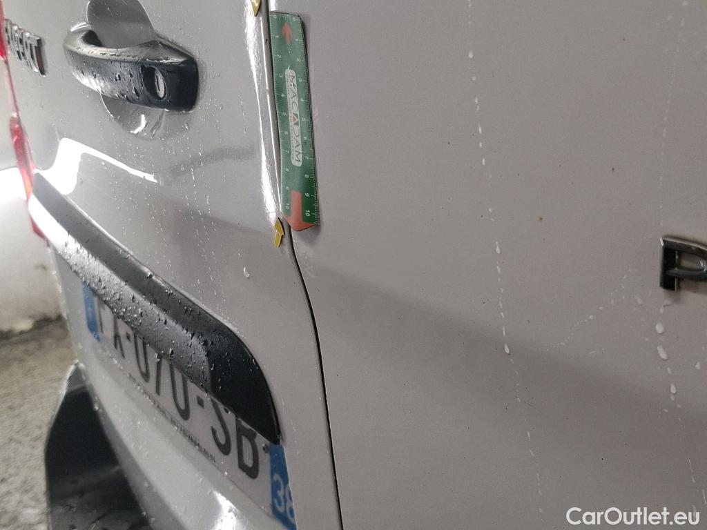  Peugeot  Expert  Fourgon Asphalt Standard 1.5 HDi 120CV BVM6 E6dT #20