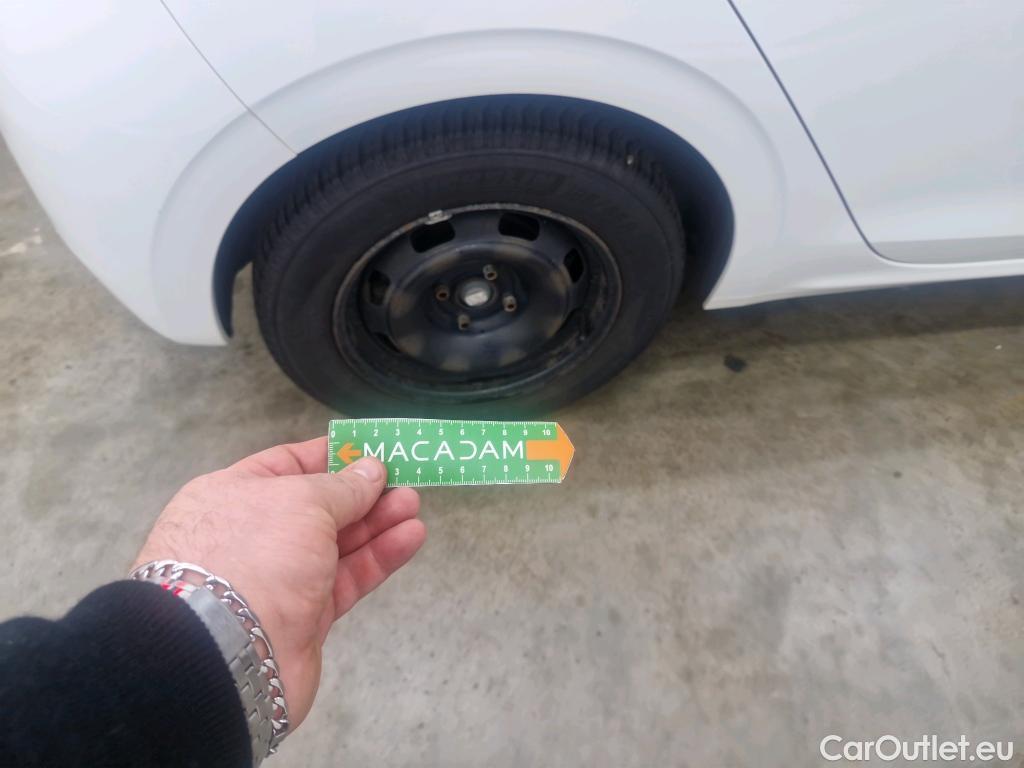  Peugeot  208 PEUGEOT  Affaire / 2015 / 5P / Berline BlueHDi 100 PREMIUM PACK #11