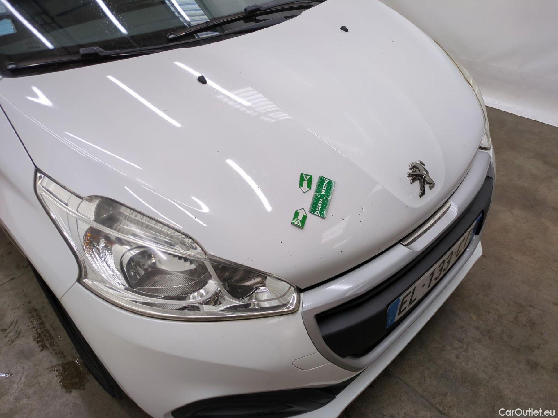  Peugeot  208  Affaire Premium 1.6 HDi 75CV BVM5 E6 #20