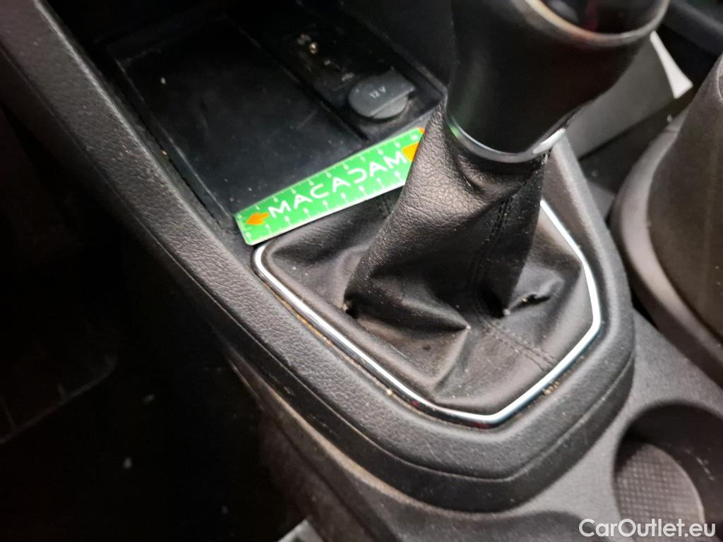  Volkswagen  Caddy VOLKSWAGEN  Van  2015  4P  Fourgonnette 20 TDI 75 Business Line Plus #28