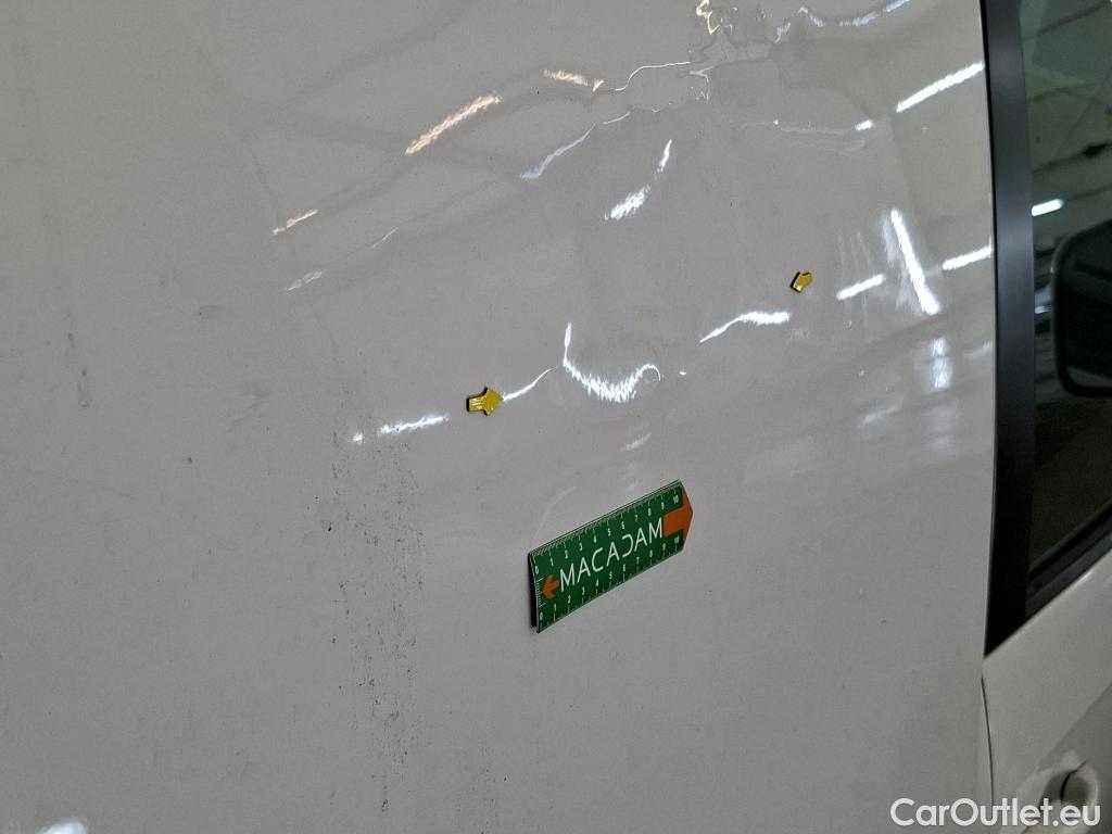  Volkswagen  Caddy VOLKSWAGEN  Van  2015  4P  Fourgonnette 20 TDI 75 Business Line Plus #10