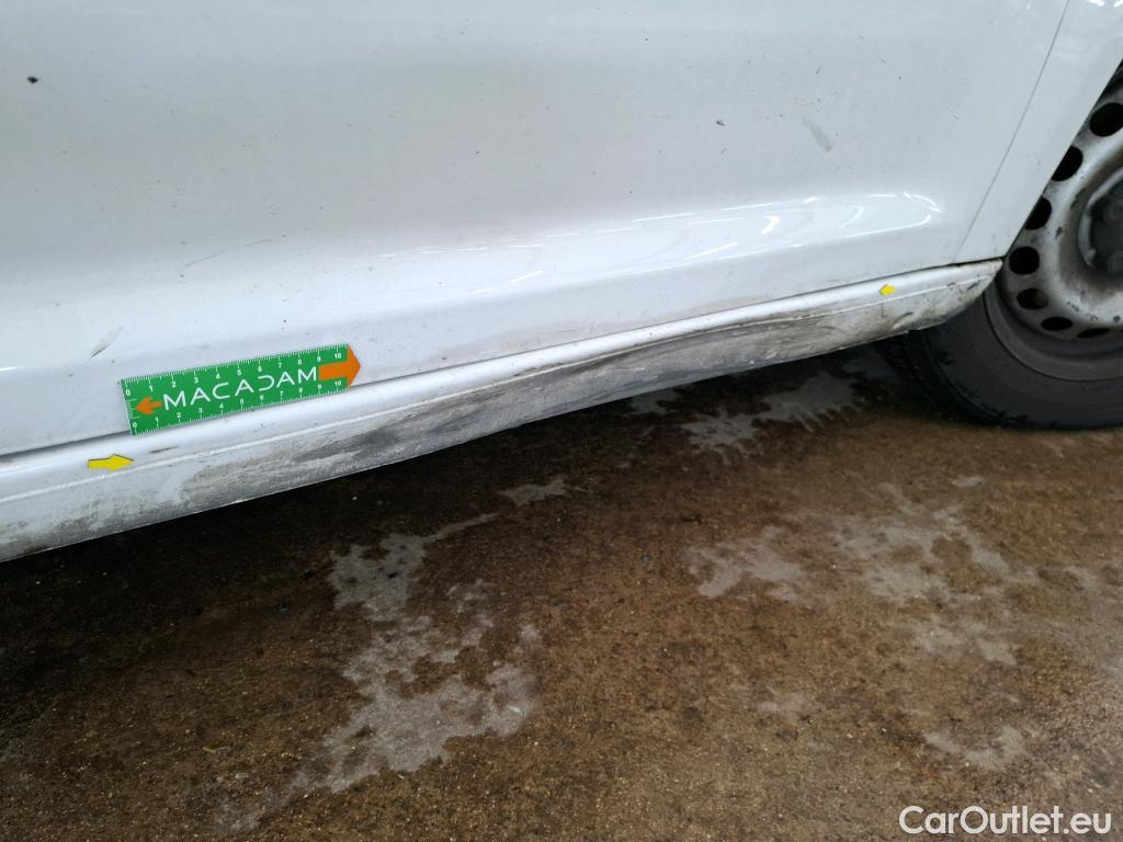  Volkswagen  Caddy VOLKSWAGEN  Van  2015  4P  Fourgonnette 20 TDI 75 Business Line Plus #3