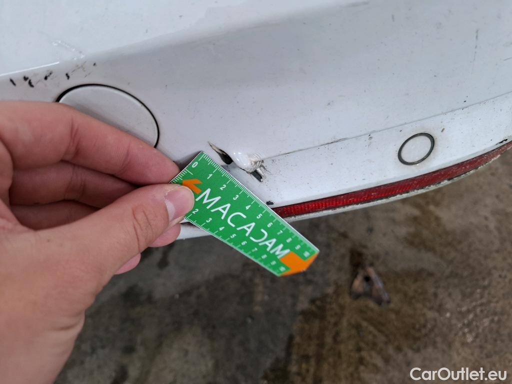  Volkswagen  Caddy VOLKSWAGEN  Van  2015  4P  Fourgonnette 20 TDI 75 Business Line Plus #24