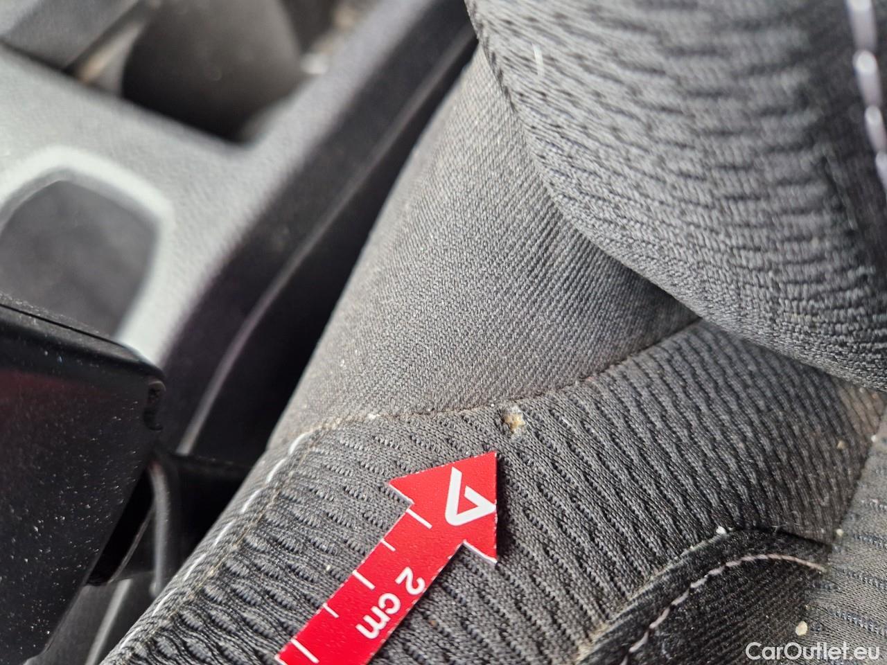  Dacia  Duster 1.5 Blue dCi 115CP Comfort 4WD #38