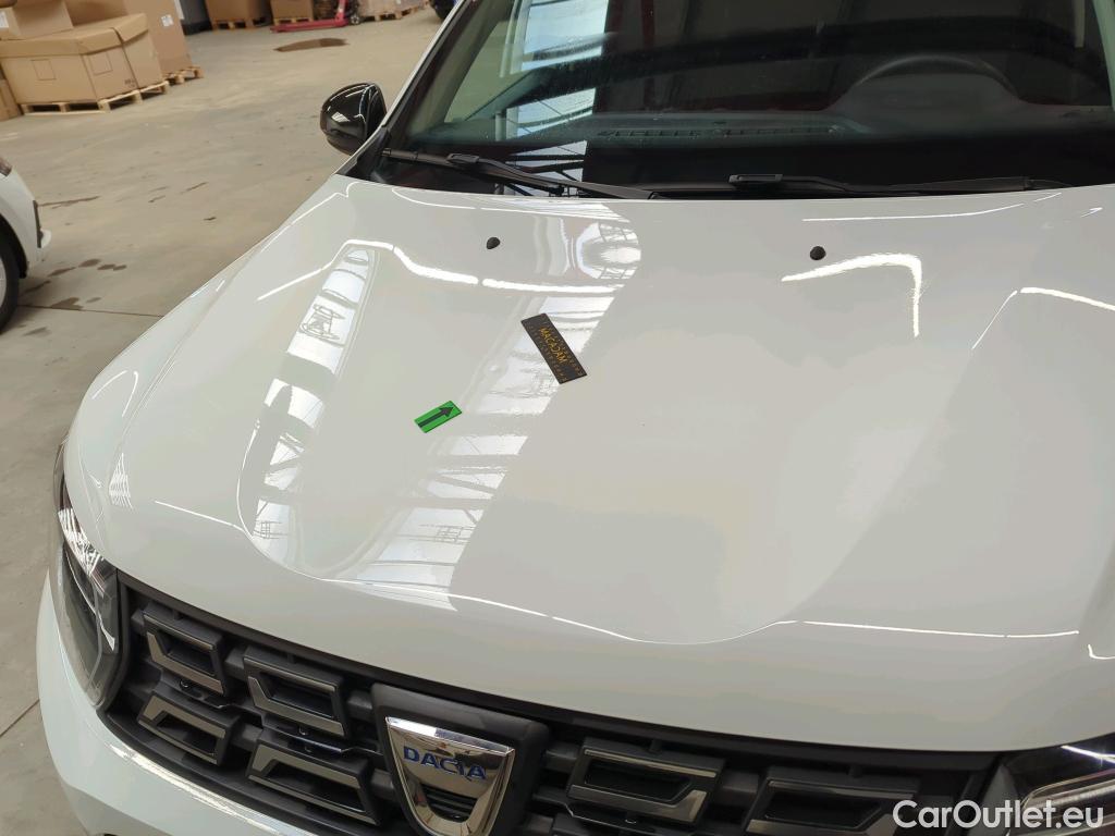  Dacia  Duster 1.5 Blue dCi 115CP Comfort 4WD #7