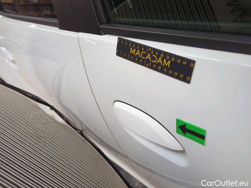  Dacia  Duster 1.5 Blue dCi 115CP Comfort 4WD #36