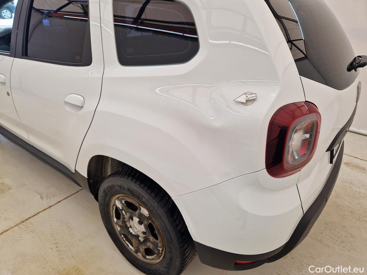  Dacia  Duster 1.5 Blue dCi 115CP Comfort 4WD #32