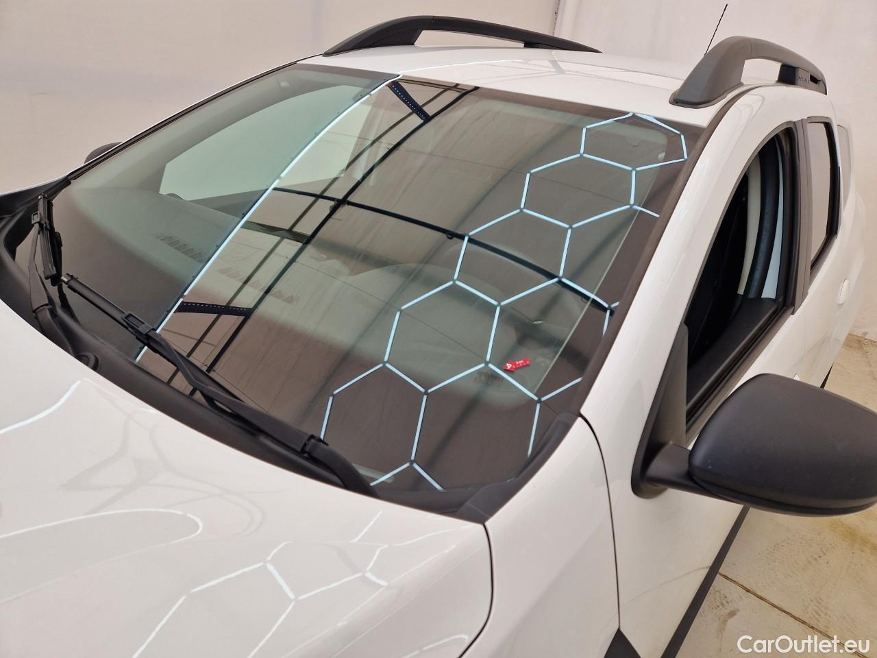  Dacia  Duster 1.5 Blue dCi 115CP Comfort 4WD #16