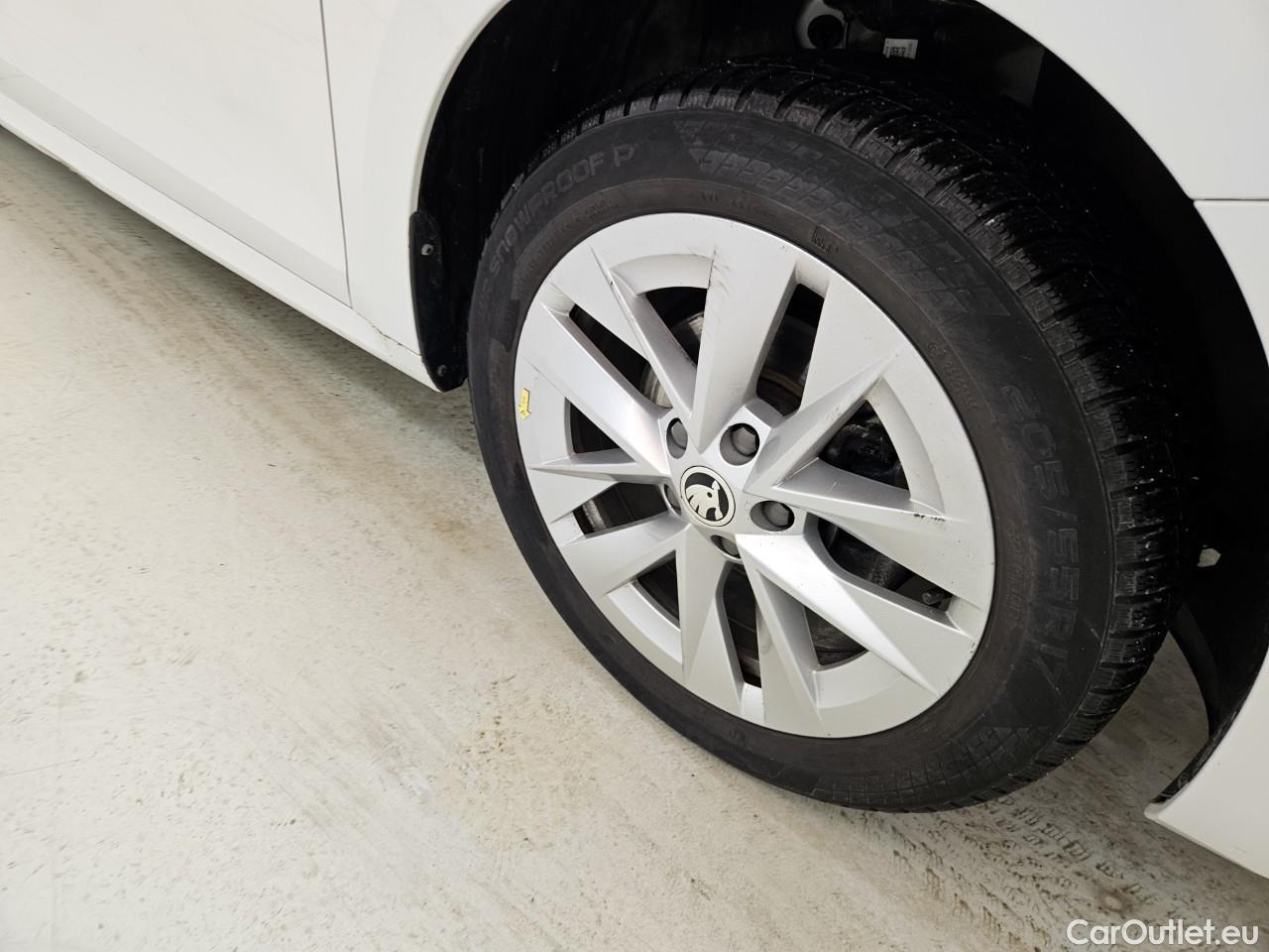  Skoda  Octavia 1.5 TSI MHEV Style DSG #24