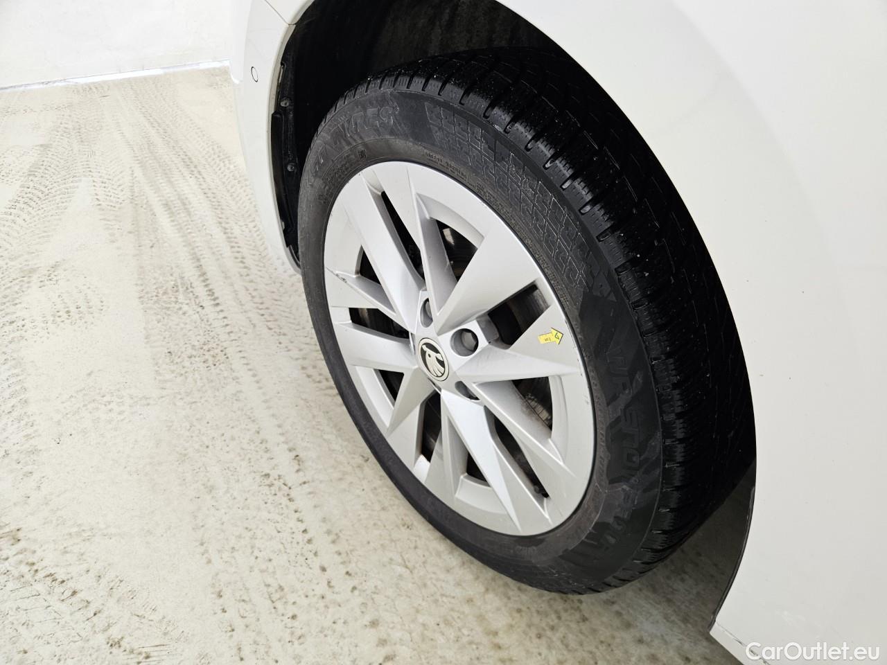  Skoda  Octavia 1.5 TSI MHEV Style DSG #8