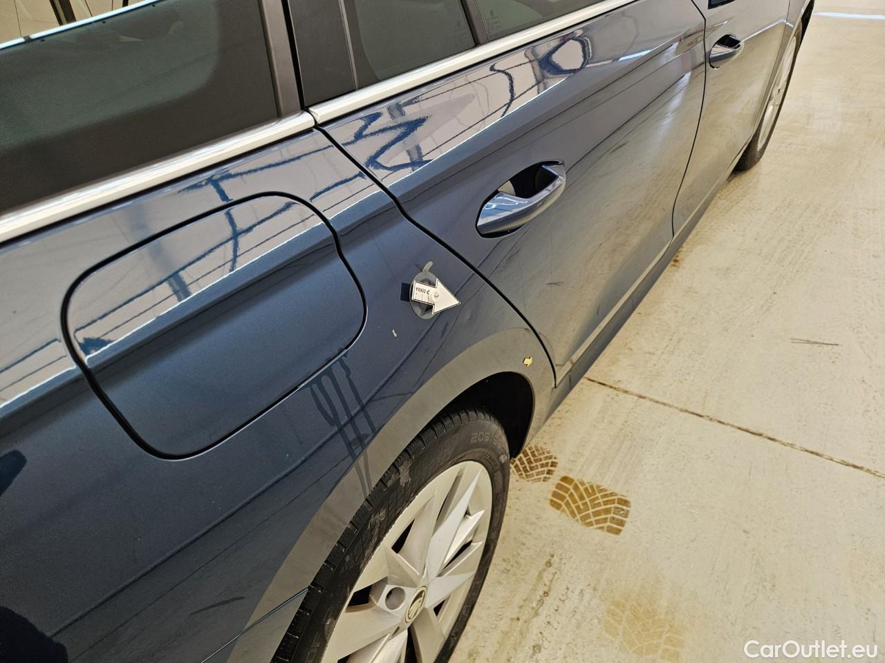  Skoda  Octavia 1.5 TSI MHEV Style Combi DSG #38