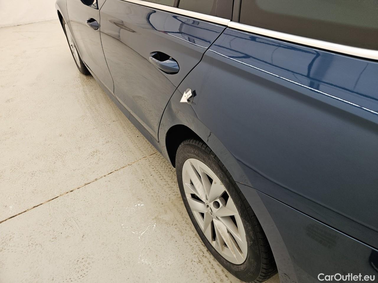  Skoda  Octavia 1.5 TSI MHEV Style Combi DSG #56