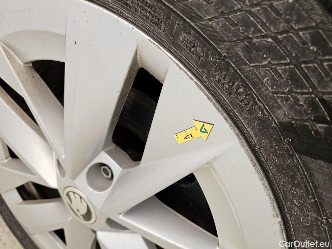  Skoda  Octavia 1.5 TSI MHEV Style Combi DSG #24