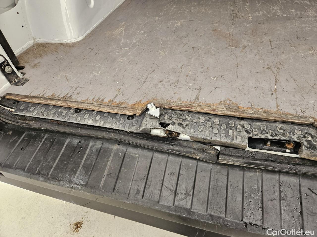  Renault  Trafic 2.0 Blue dCi 120CP Authentique L2H1 #85