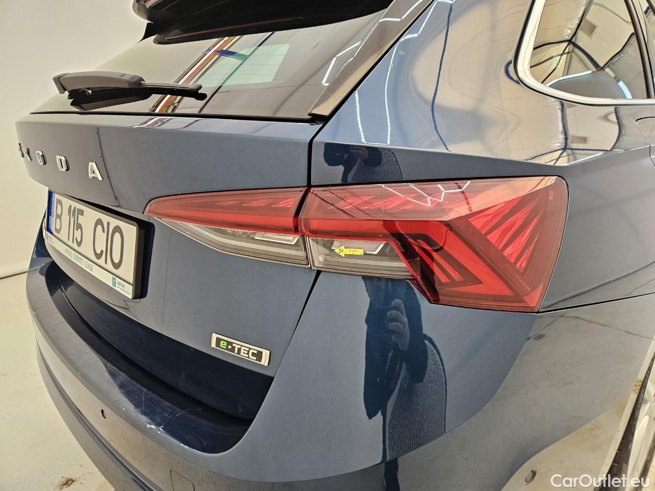  Skoda  Octavia 1.5 TSI MHEV Style Combi DSG #48