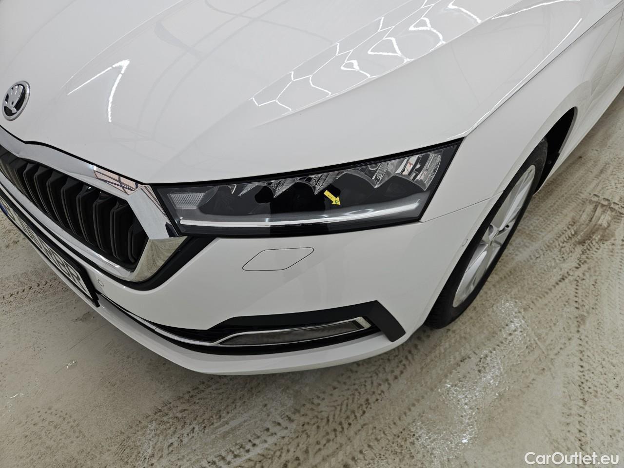  Skoda  Octavia 1.5 TSI MHEV Style DSG #12