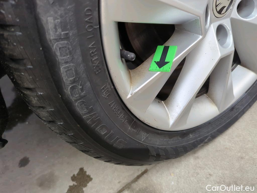  Skoda  Superb 2.0 TDI 150CP Style Combi DSG #30